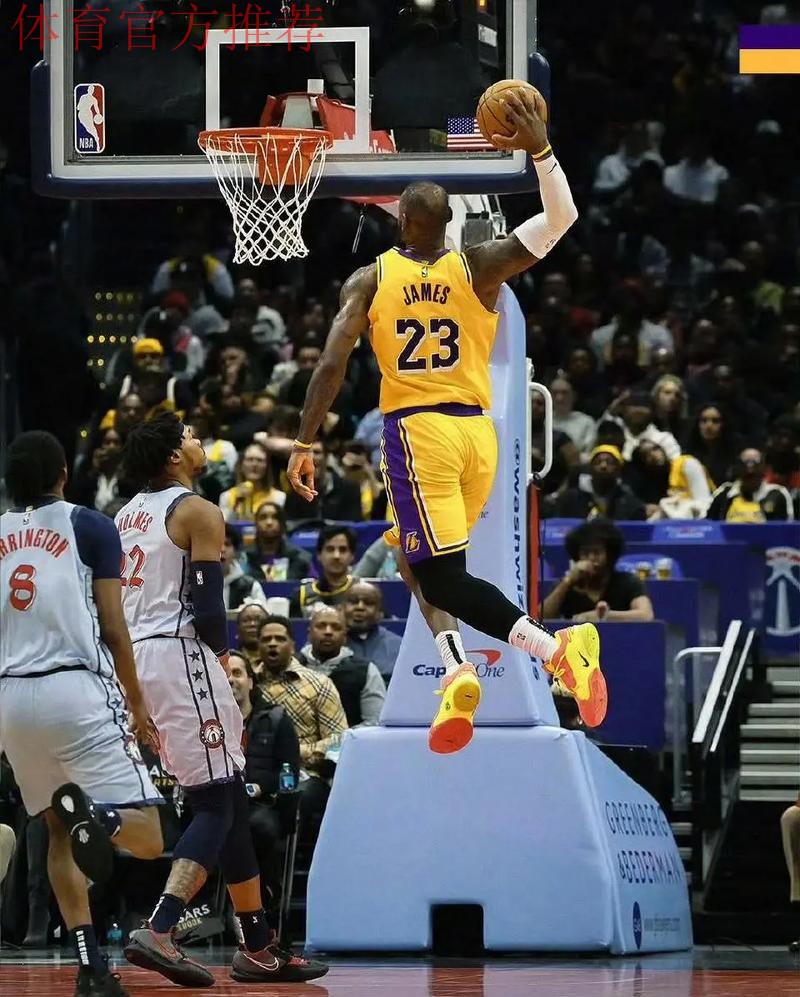 詹姆斯战斧劈扣领衔12月11日五佳球